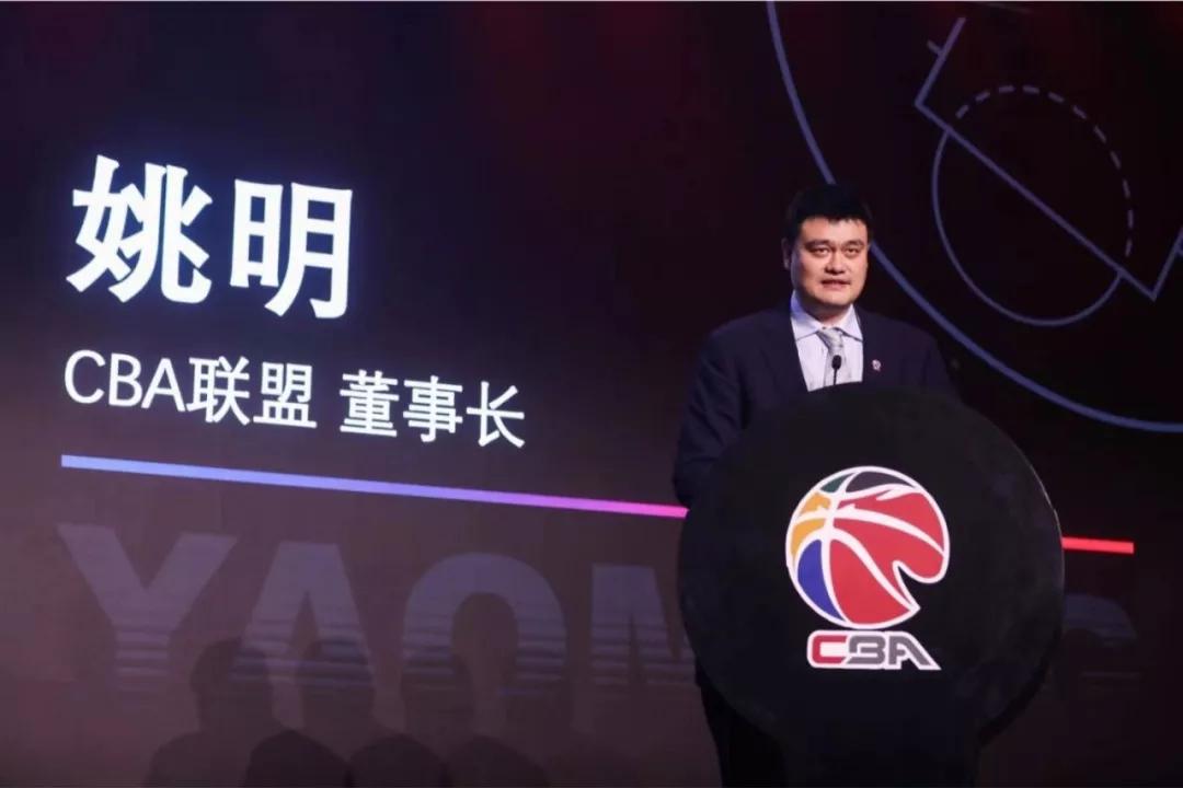  柏林联合主帅赛后炮轰裁判，联盟启动调查程序  